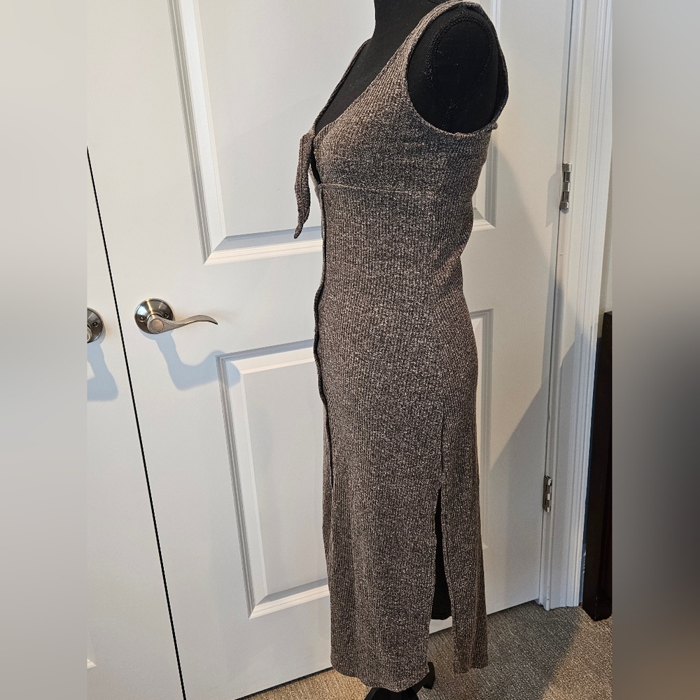 O'Reilly Makra Ribbed Midi Dress - Picture 3 of 6